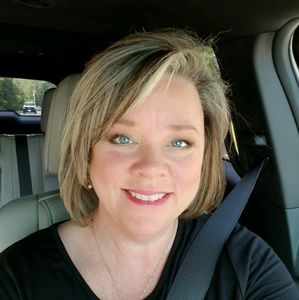 Meet your Posher, Courtney